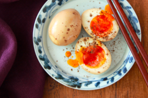 シビレる辛さ！麻辣味の煮卵（味玉）