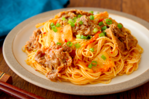 【調理時間7分】スタミナをつけたいときにおすすめ たれ豚キムチそうめん